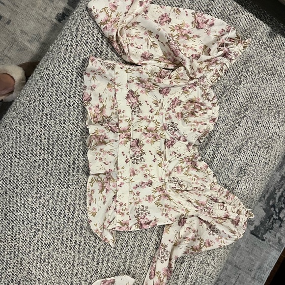 Astr Floral Print Ruffle Blouse - Picture 3 of 6